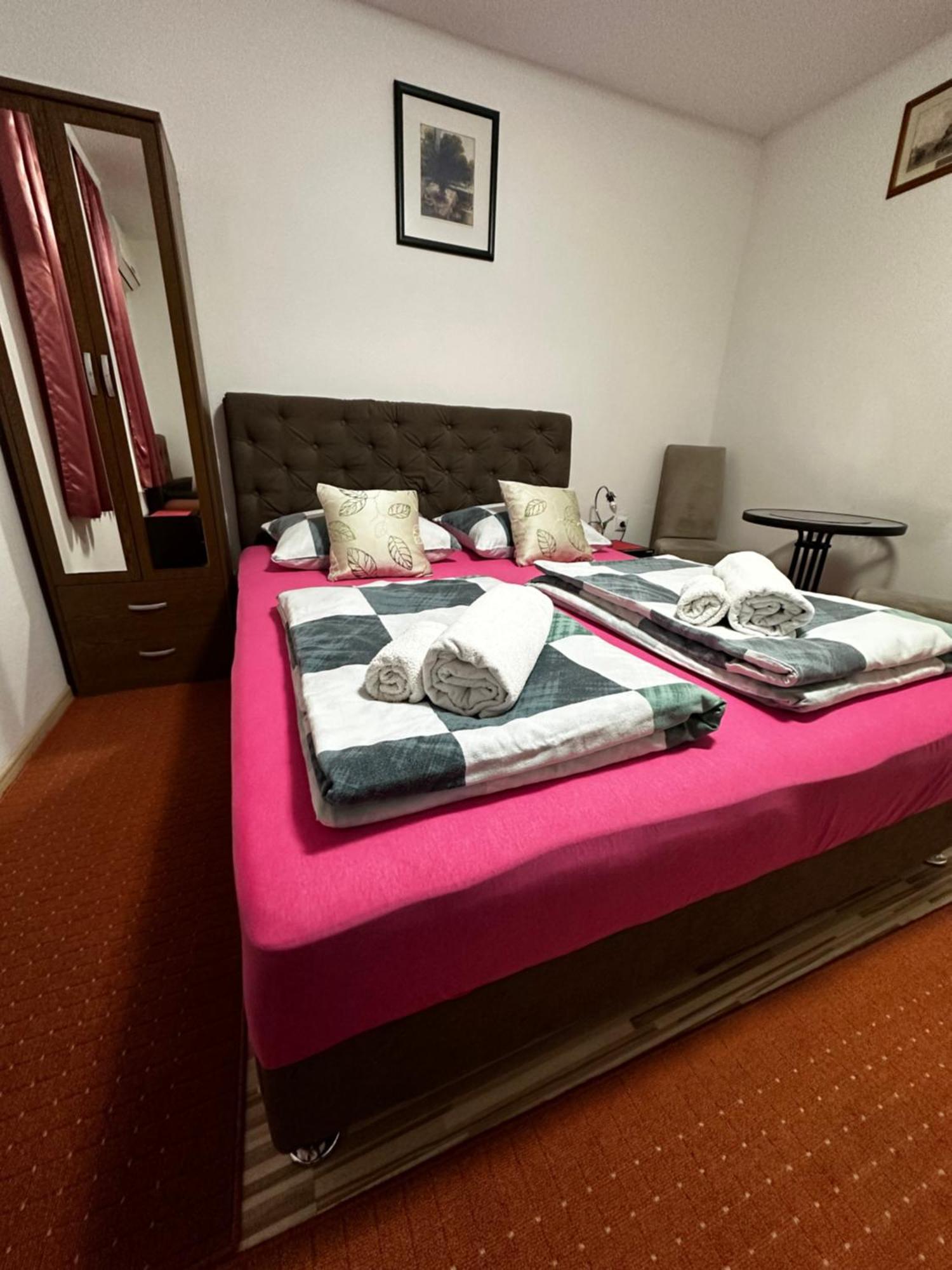 Guest House Nana Mostar Eksteriør bilde